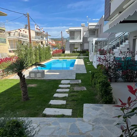 Perla 6 Paralia Ofriniou Exterior photo