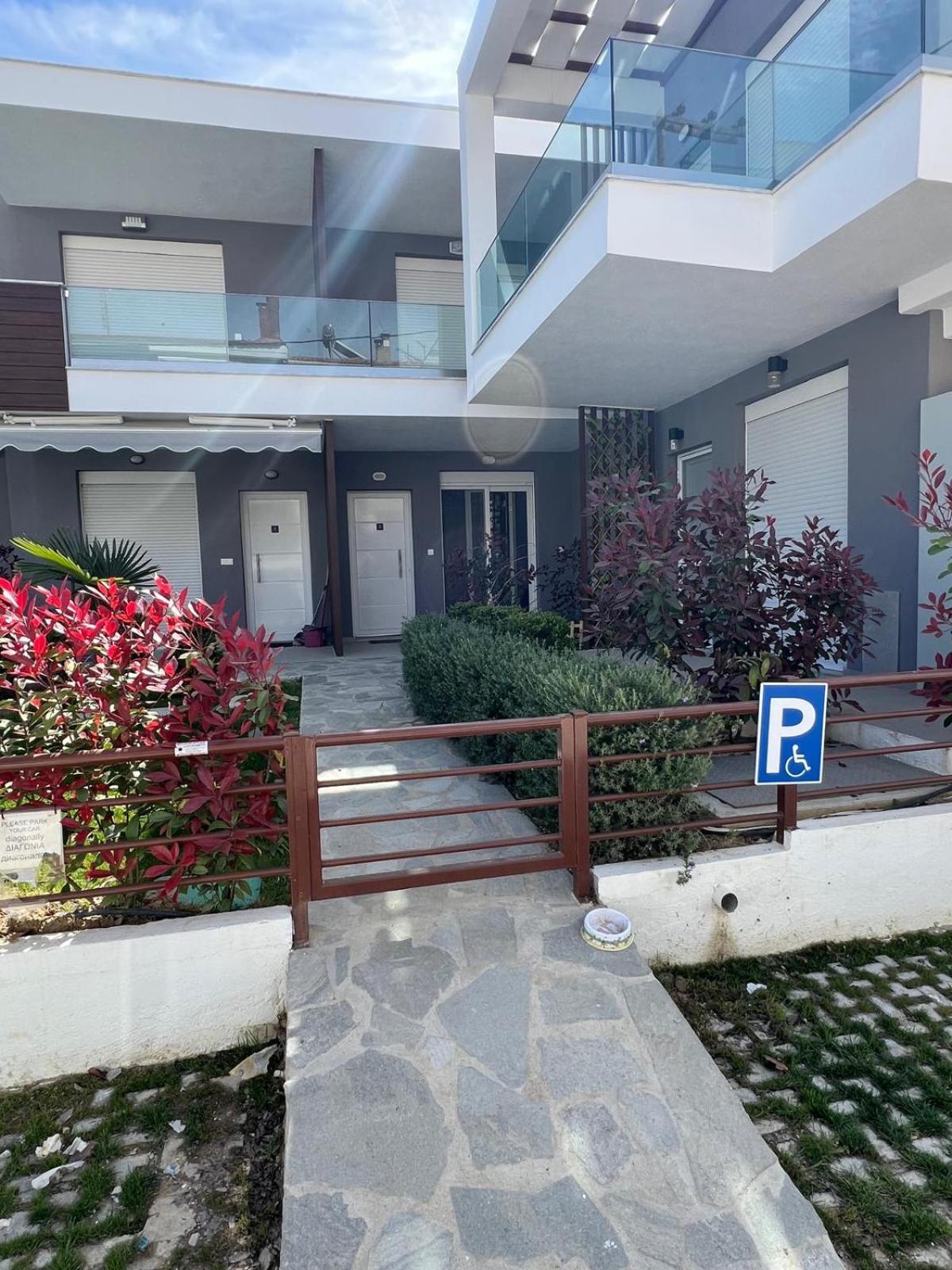 Perla 6 Paralia Ofriniou Apartment